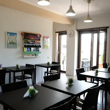 住宿加早餐酒店 Grandangolo Preturo